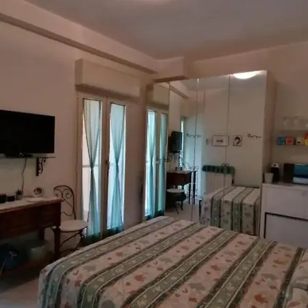 Affittacamere Da Sandrina Pensjonat